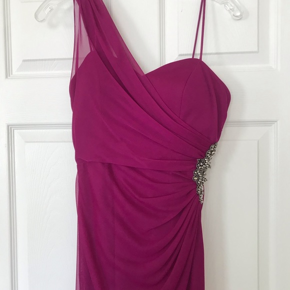 Prom Dress - Picture 4 of 7